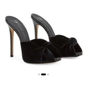 Bridget Velvet Black Giuseppe Zanotti